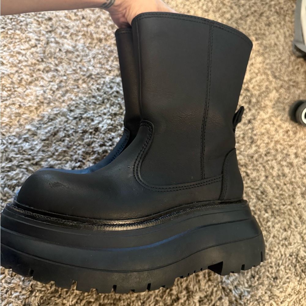 Platform Mid-Calf Black DARKER WAVS chunky platform boots
Leather